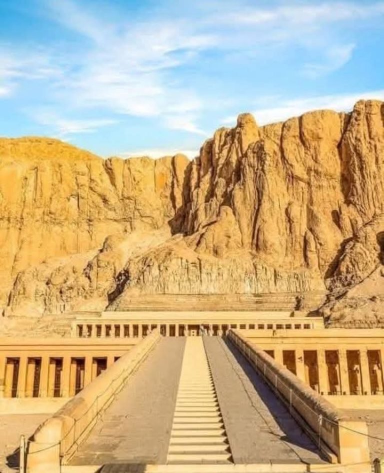 Temple of Hatshepsut during a Luxor day trip from Hurghada